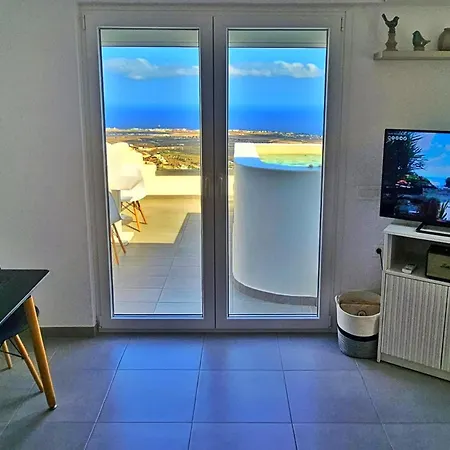 Martynou View * Pýrgos